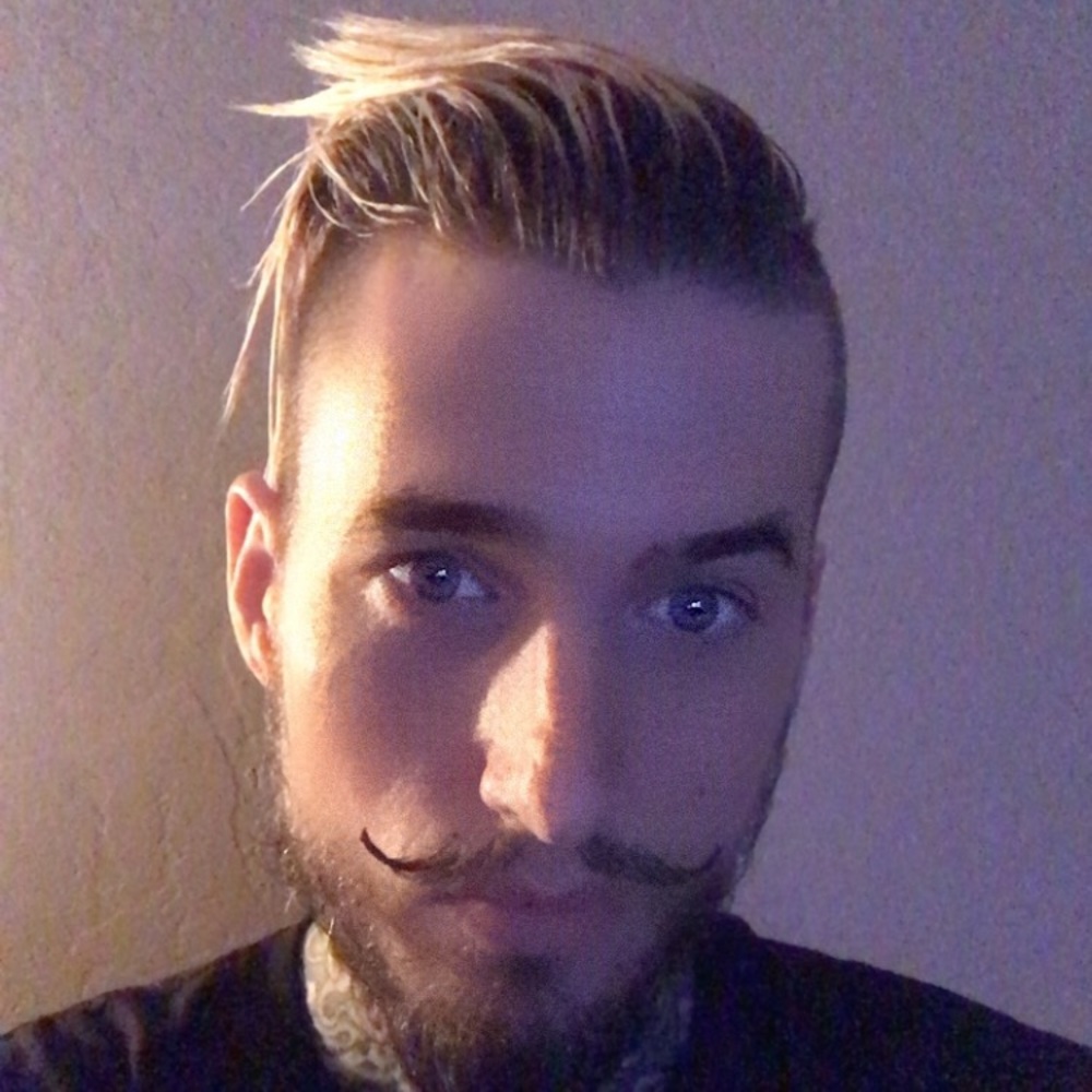Meet your Posher, Evan